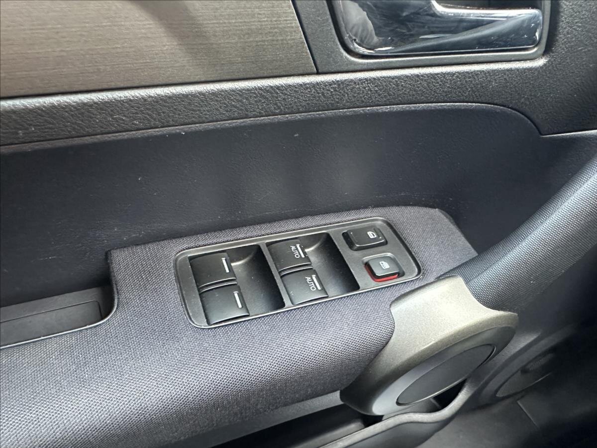 Honda CR-V SUV / Terénní 2,0 l 110 kw