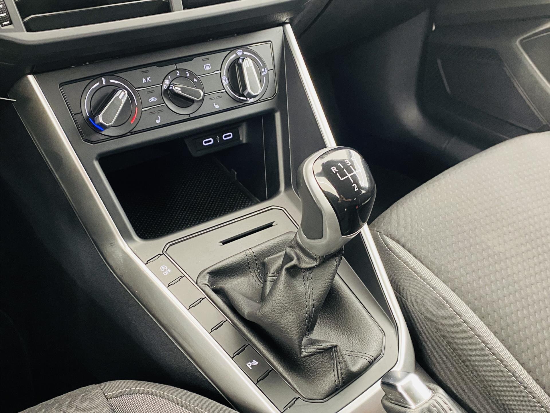 Volkswagen Taigo Hatchback 999,0 70 kw