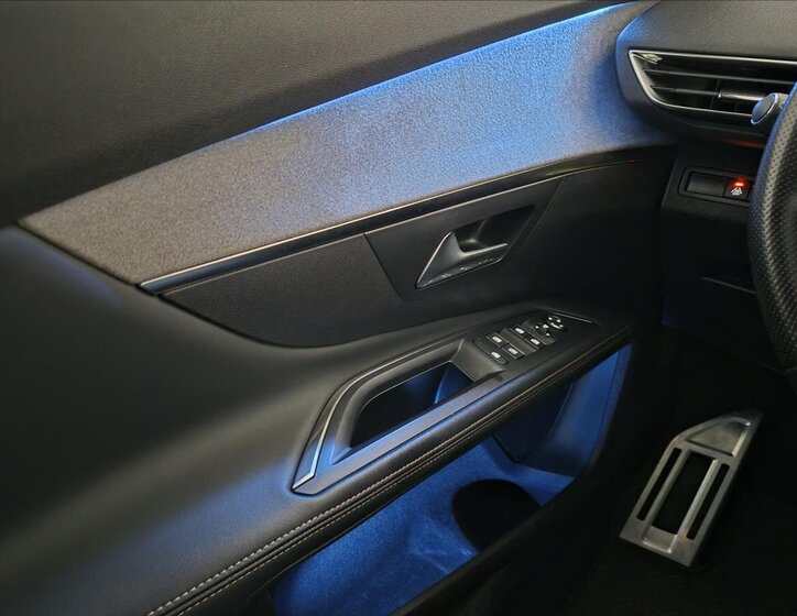 Peugeot 5008 MPV 1,6 l 133 kw