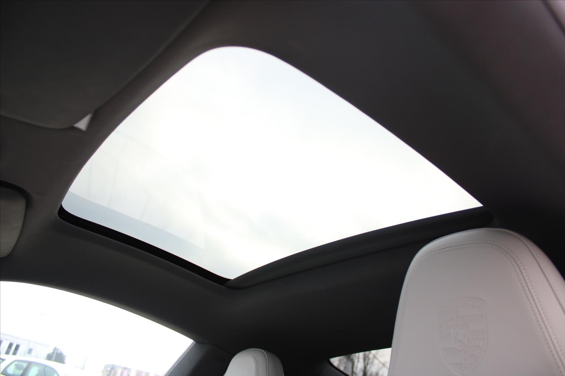 Porsche 911 Kupé 3,0 l 331 kw