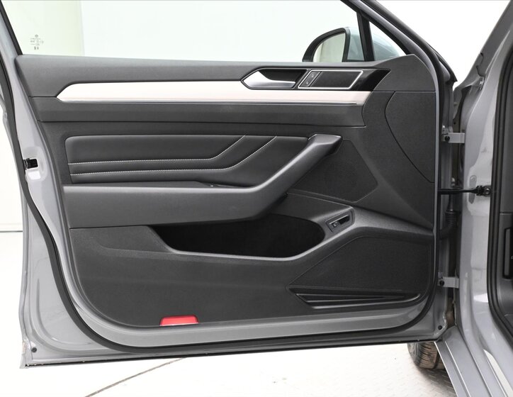 Volkswagen Passat Kombi 2,0 l 110 kw