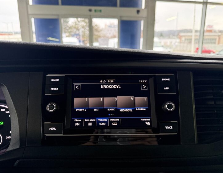 Volkswagen Caravelle 14