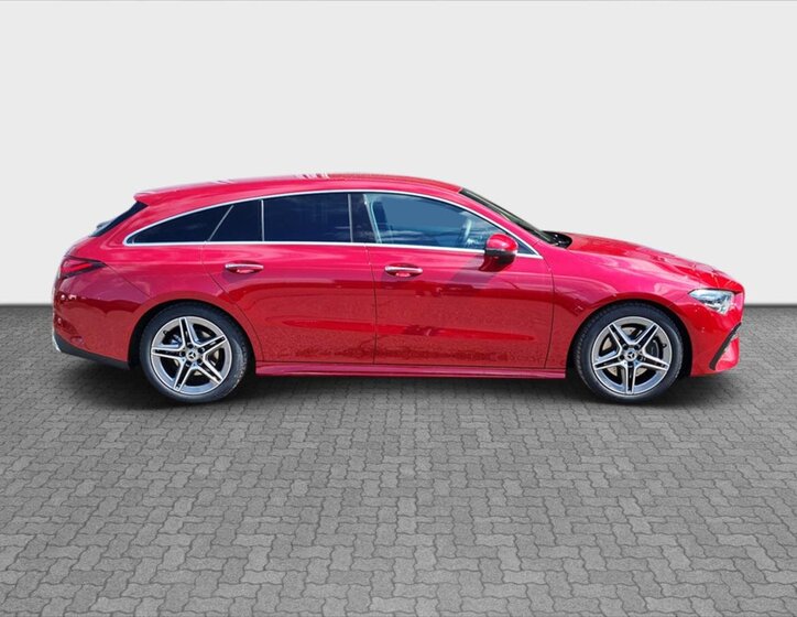 Mercedes-Benz CLA Kombi 1,3 l 120 kw