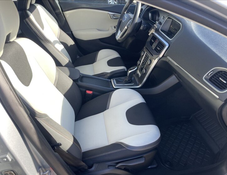 Volvo V40 Hatchback 2,0 l 140 kw