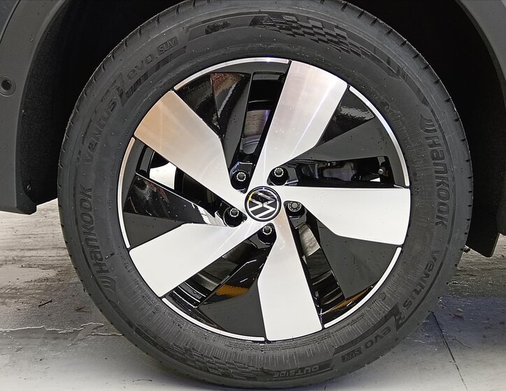 Volkswagen Tiguan SUV / Terénní 2,0 l 110 kw