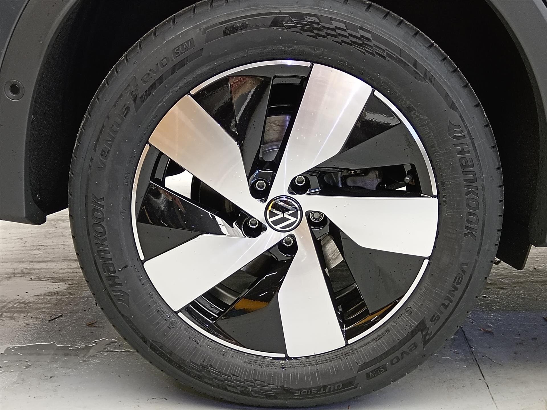 Volkswagen Tiguan SUV / Terénní 2,0 l 110 kw