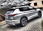 Mitsubishi Outlander SUV / Terénní 2,4 l 162 kw
