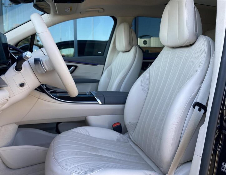 Mercedes-Benz EQS 10