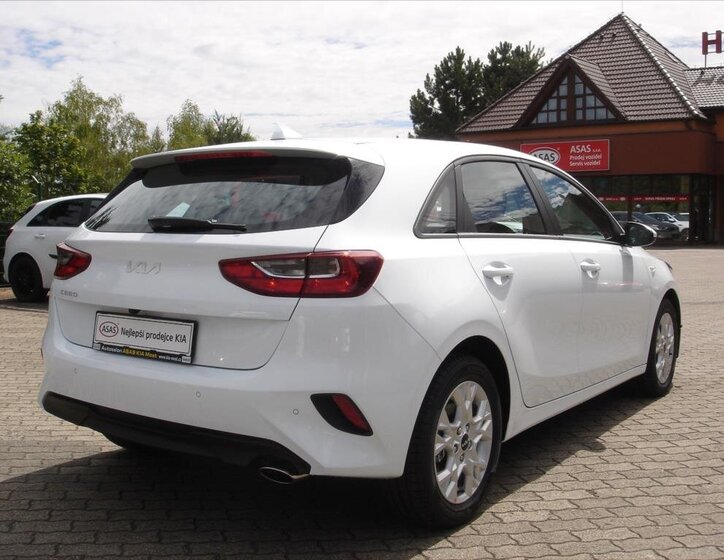 KIA Ceed 10