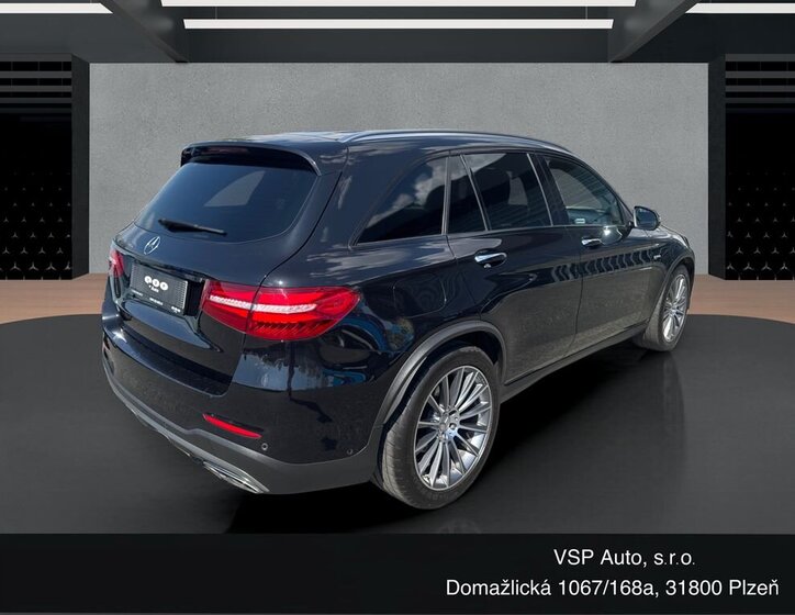 Mercedes-Benz GLC SUV / Terénní 0,0 270 kw