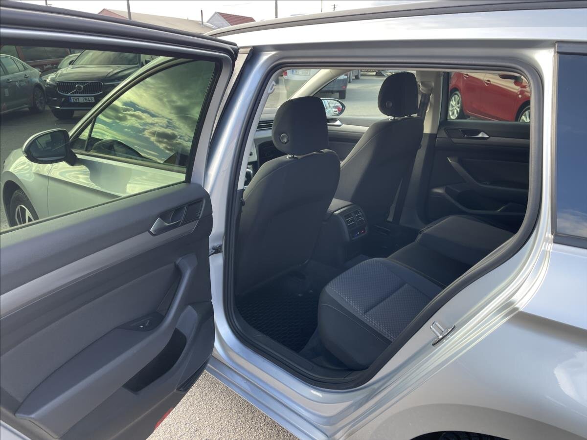 Volkswagen Passat Kombi 2,0 l 110 kw