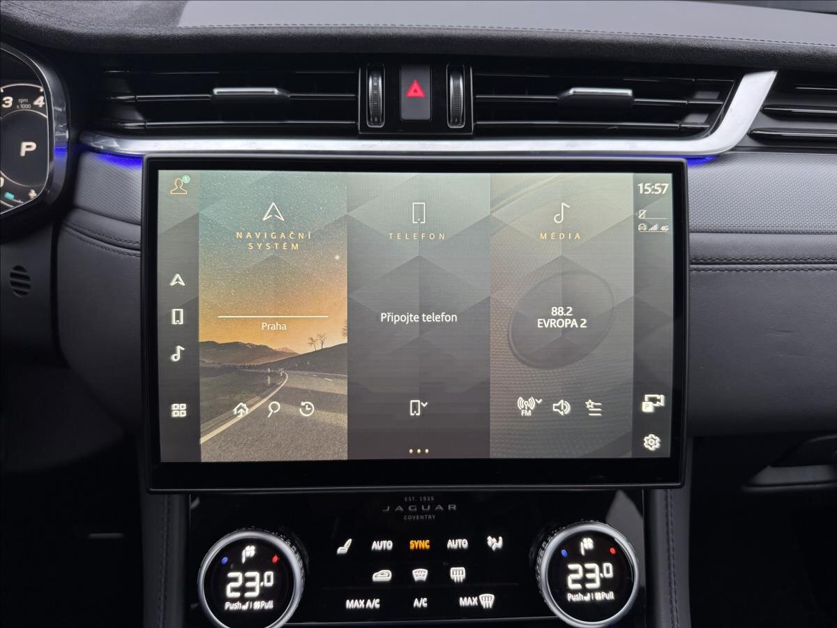 Jaguar F-Pace SUV / Terénní 5,0 l 405 kw