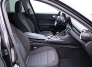 Alfa Romeo Giulia Sedan / Limuzína 2,1 l 110 kw