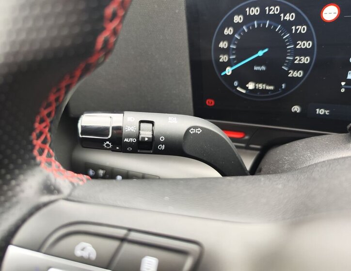 Hyundai Kona SUV / Terénní 1,6 l 146 kw