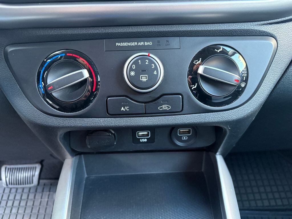 Hyundai i10 Hatchback 998,0 49 kw