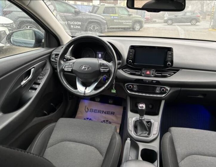 Hyundai i30 16