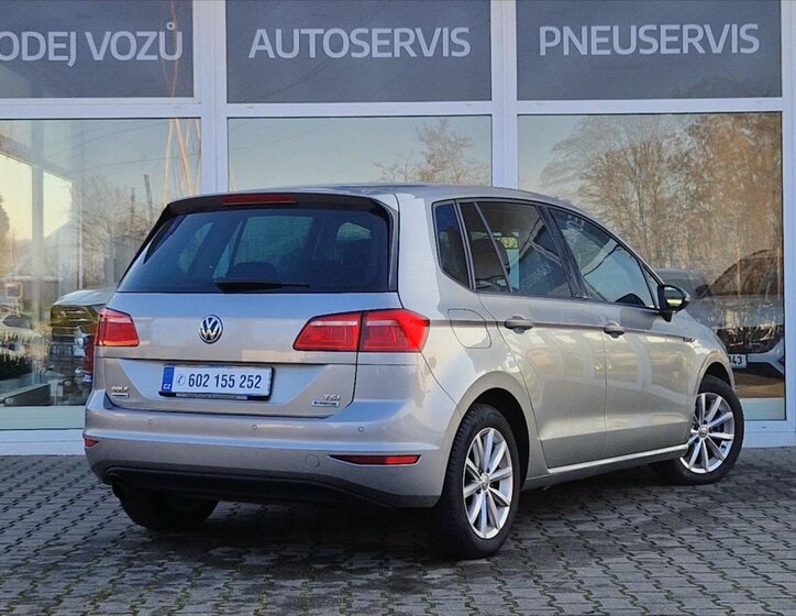 Volkswagen Golf Sportsvan Kombi 1,2 l 81 kw