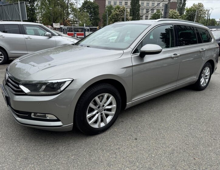 Volkswagen Passat Kombi 2,0 l 110 kw