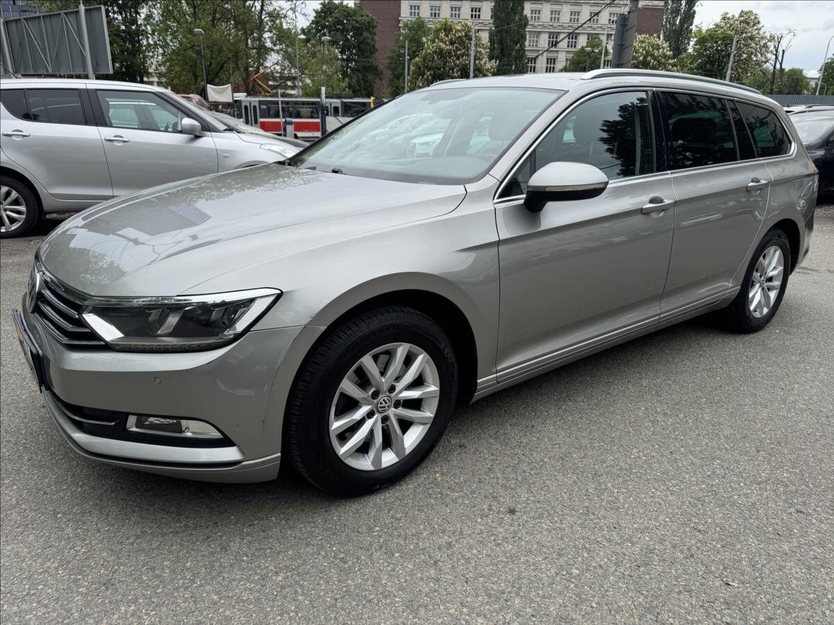 Volkswagen Passat Kombi 2,0 l 110 kw