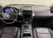 Volkswagen Touareg 7