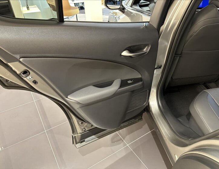 Lexus UX 250h SUV 2,0 l 135 kw