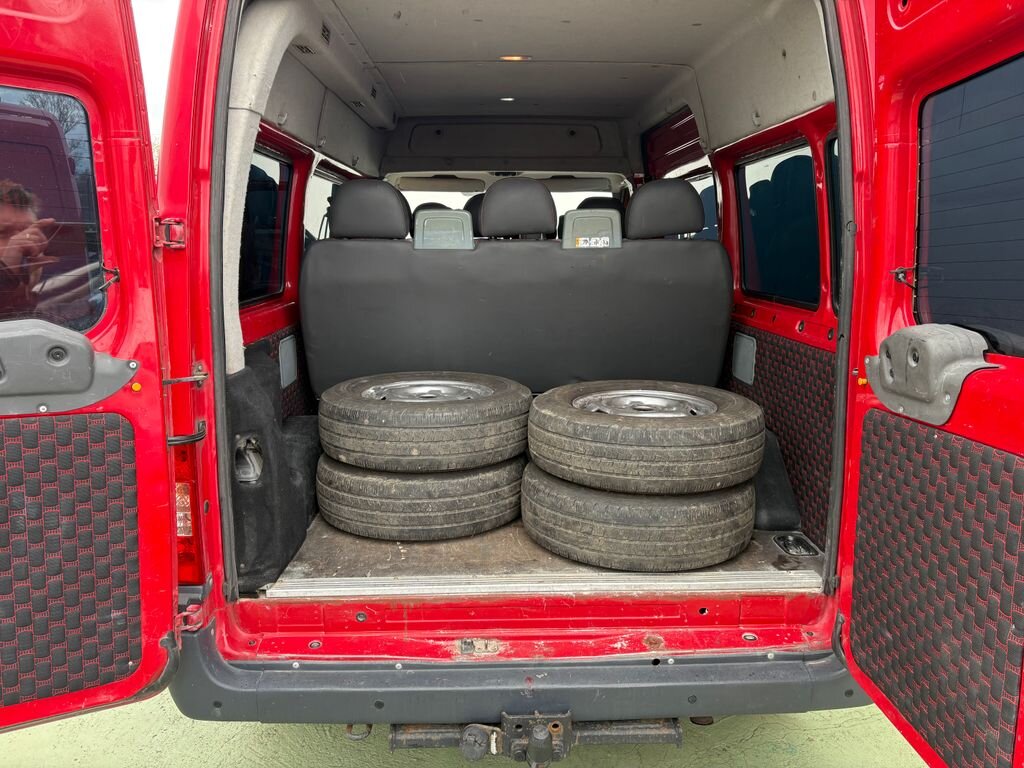 Ford Transit Kombi 2,4 l 103 kw