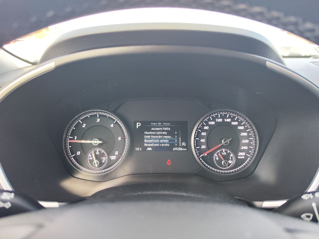 Hyundai Santa Fe SUV / Terénní 2,2 l 142 kw