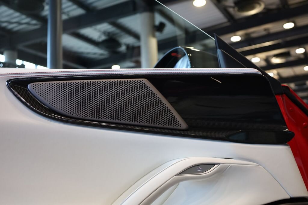 Ferrari Ostatní SUV / Terénní 6,5 l 533 kw