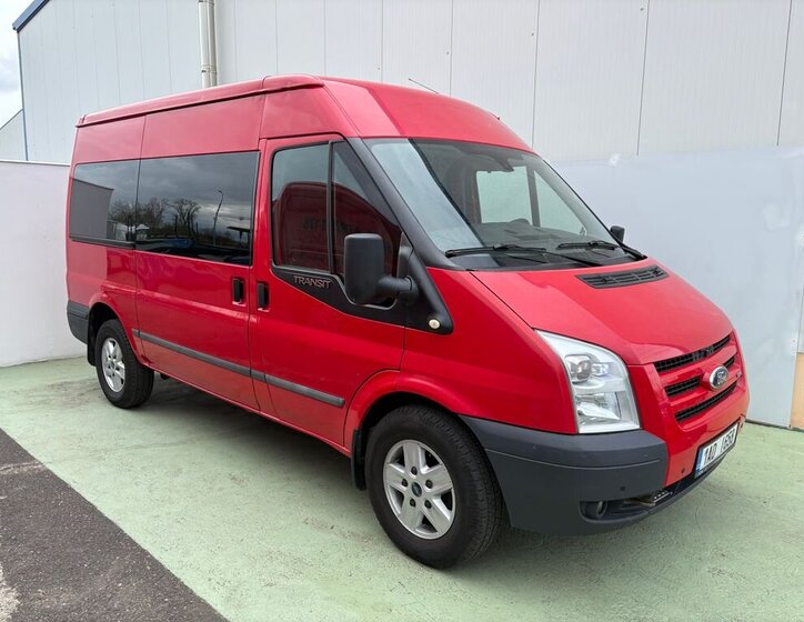 Ford Transit Kombi 2,4 l 103 kw