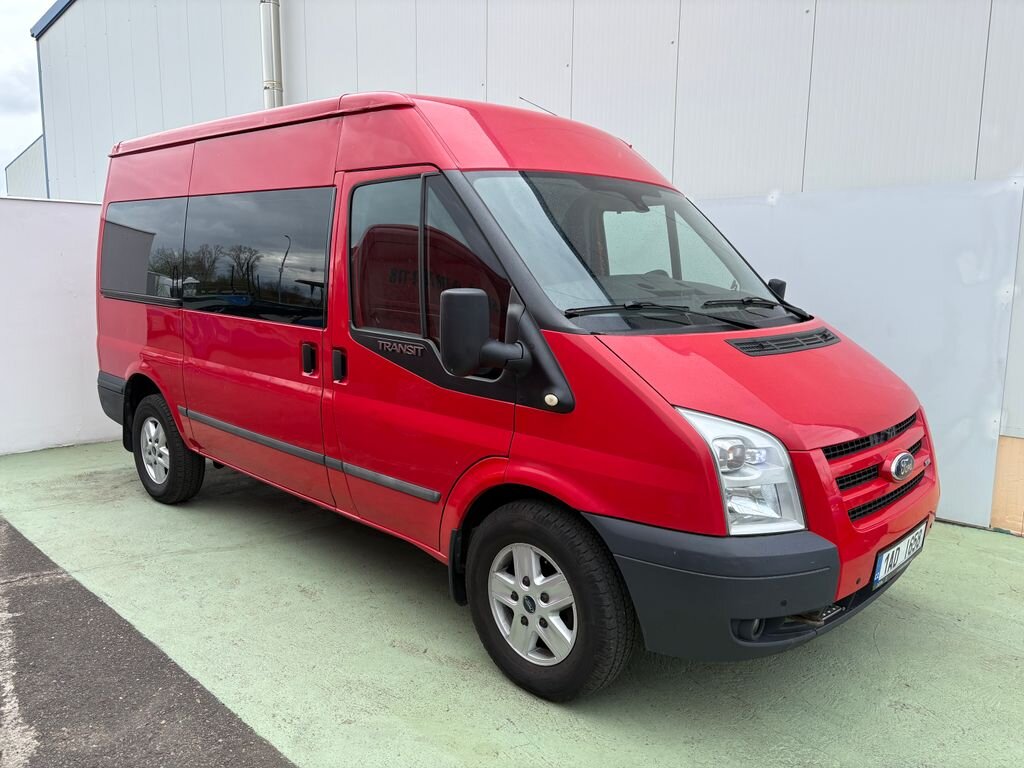 Ford Transit Kombi 2,4 l 103 kw