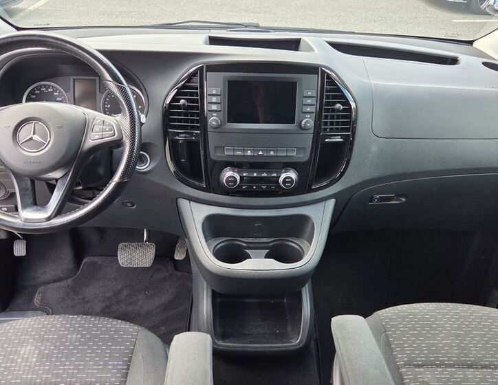 Mercedes-Benz Vito 10