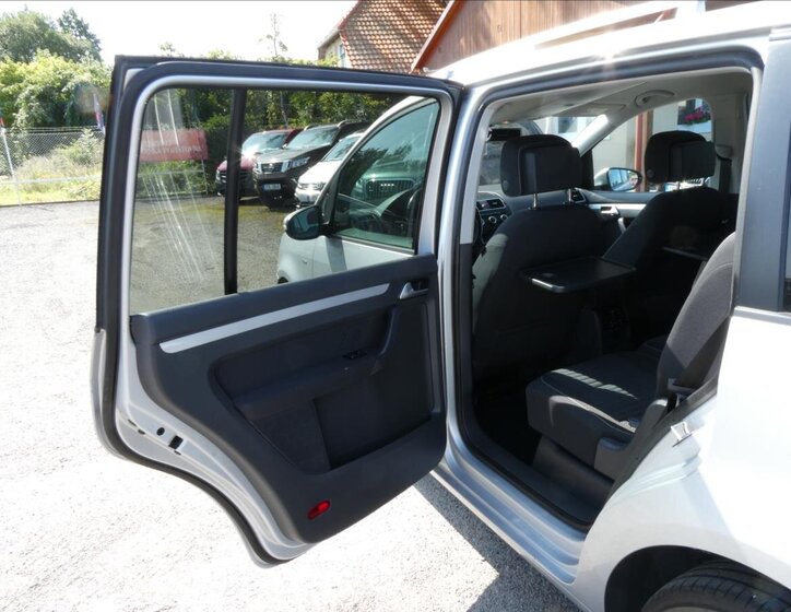 Volkswagen Touran MPV 1,4 l 103 kw