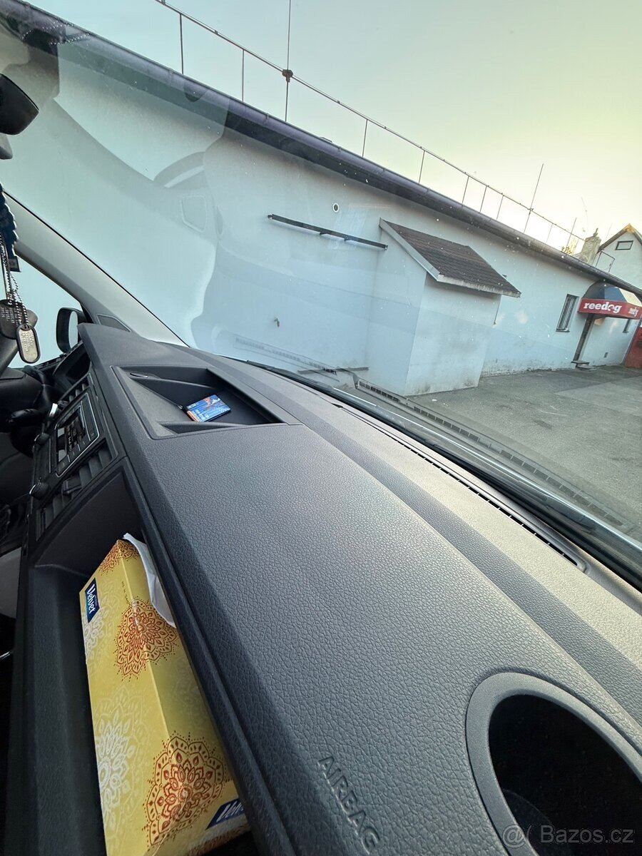 Volkswagen Transporter VAN / Minibus 0,0 110 kw