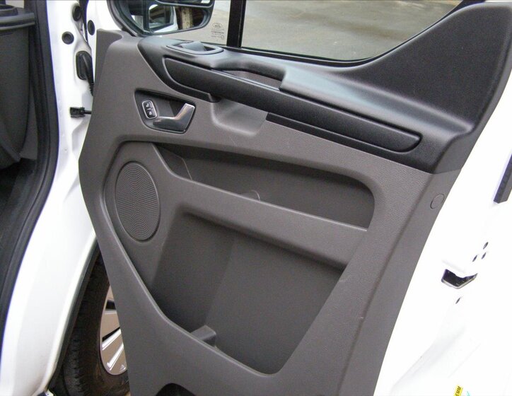 Ford Transit Custom Kombi 2,0 l 77 kw