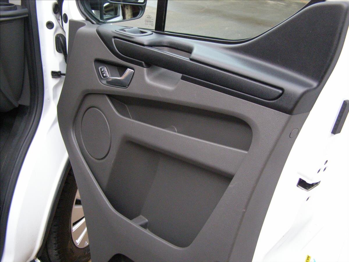 Ford Transit Custom Kombi 2,0 l 77 kw