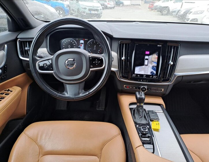 Volvo V90 Kombi 2,0 l 187 kw