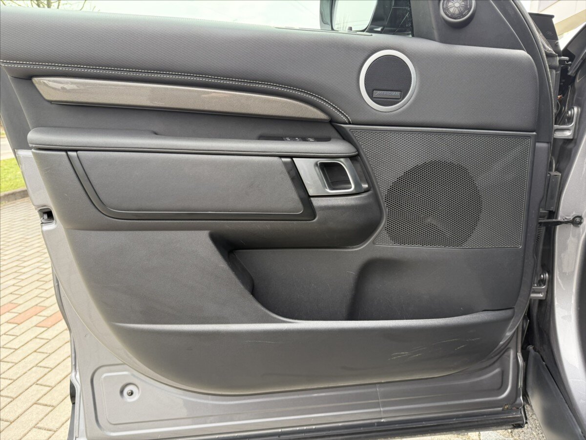 Land Rover Discovery SUV / Terénní 3,0 l 221 kw