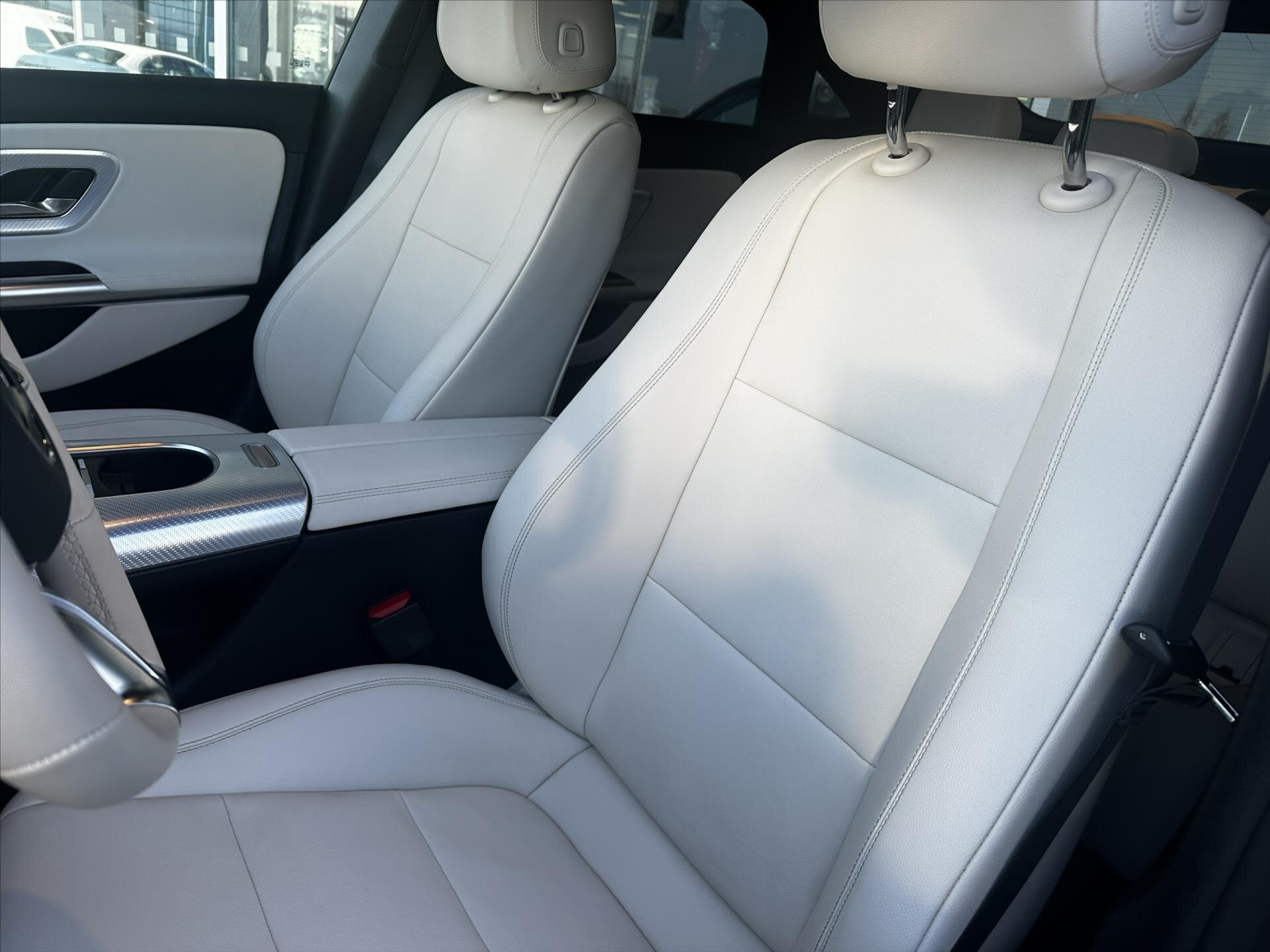 Mercedes-Benz CLA Sedan / Limuzína 0,0 200 kw