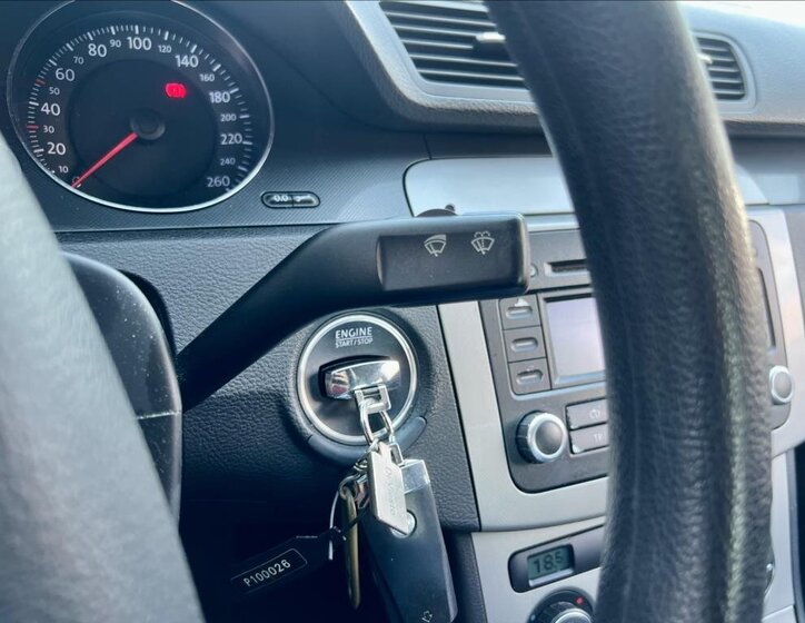 Volkswagen Passat Sedan / Limuzína 2,0 l 110 kw