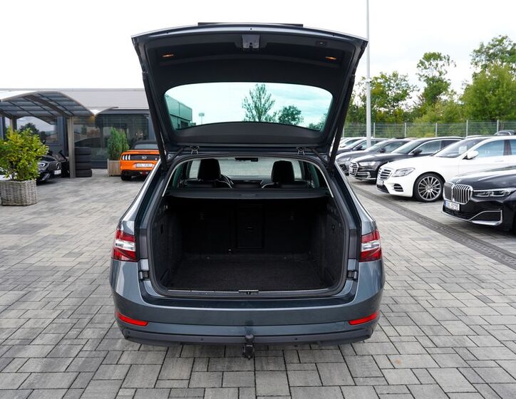 Škoda Superb 11