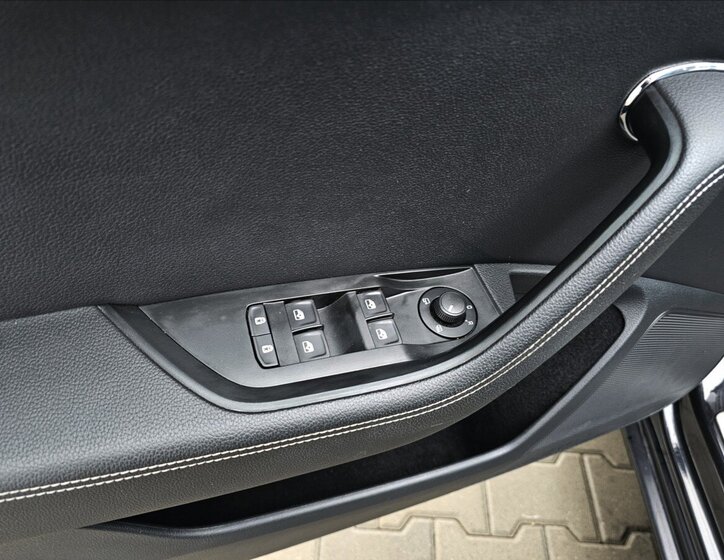 Škoda Superb Kombi 2,0 l 110 kw