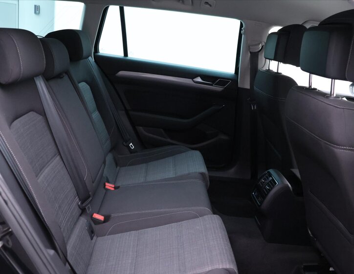 Volkswagen Passat Kombi 2,0 l 110 kw