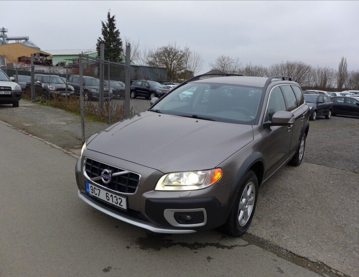Volvo XC70 Kombi 2,4 l 120 kw
