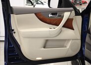 Infiniti QX70 SUV / Terénní 3,0 l 175 kw