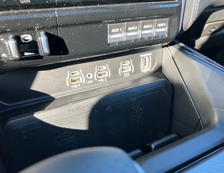 Dodge RAM Pick-up 3,0 l 403 kw