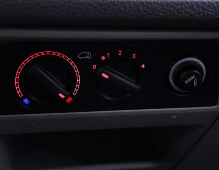 Volkswagen Transporter Kombi 2,0 l 110 kw