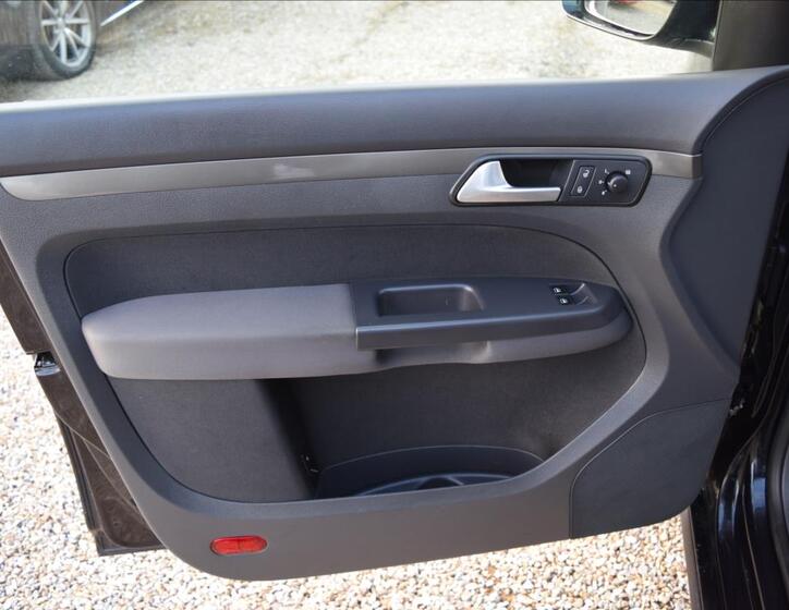 Volkswagen Touran 23