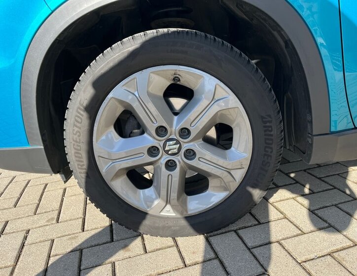 Suzuki Vitara SUV 1,6 l 88 kw