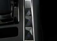 DS Automobiles DS7 Crossback SUV 1,6 l 221 kw