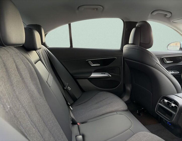 Mercedes-Benz Třídy E Sedan / Limuzína 2,0 l 145 kw